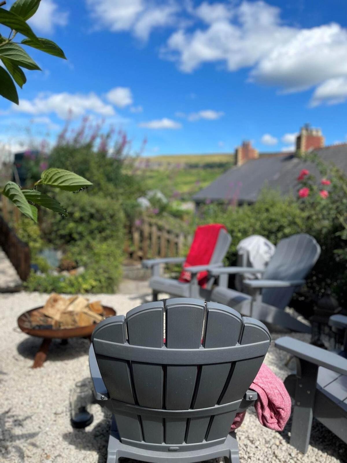4 - Bbq Hut - Log Burner - Valley Views 폰트스타이실 외부 사진