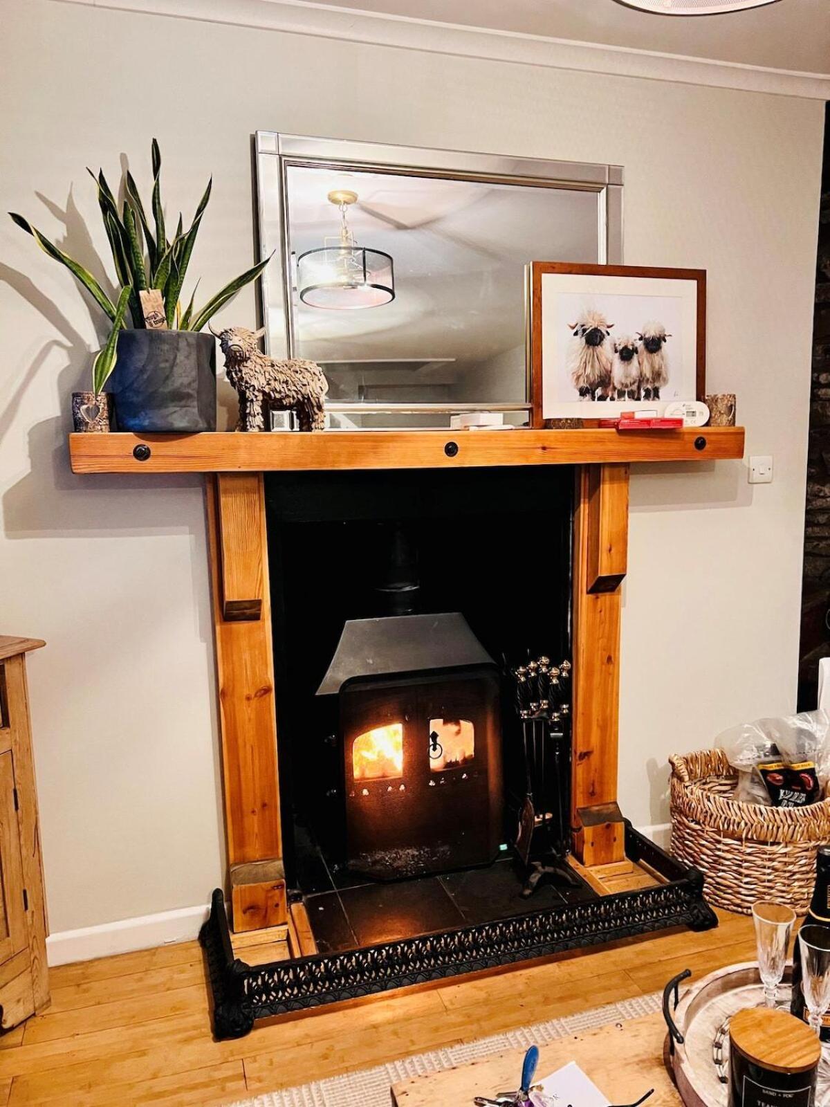 4 - Bbq Hut - Log Burner - Valley Views 폰트스타이실 외부 사진